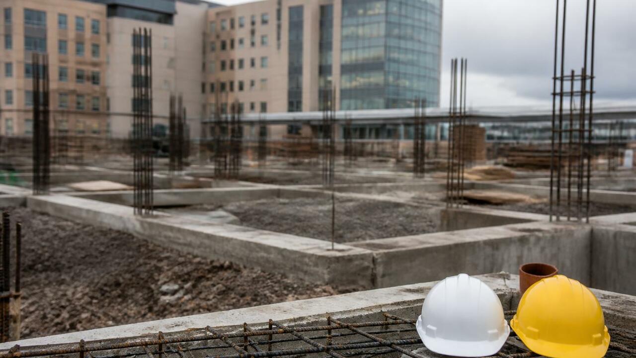 В Волгоградском онкодиспансере началось строите...